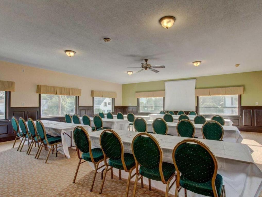 Quality Inn Barre-Montpelier Kültér fotó