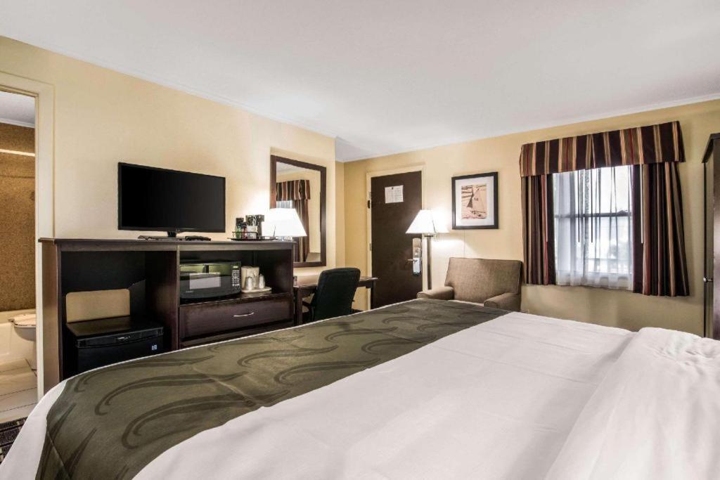 Quality Inn Barre-Montpelier Kültér fotó