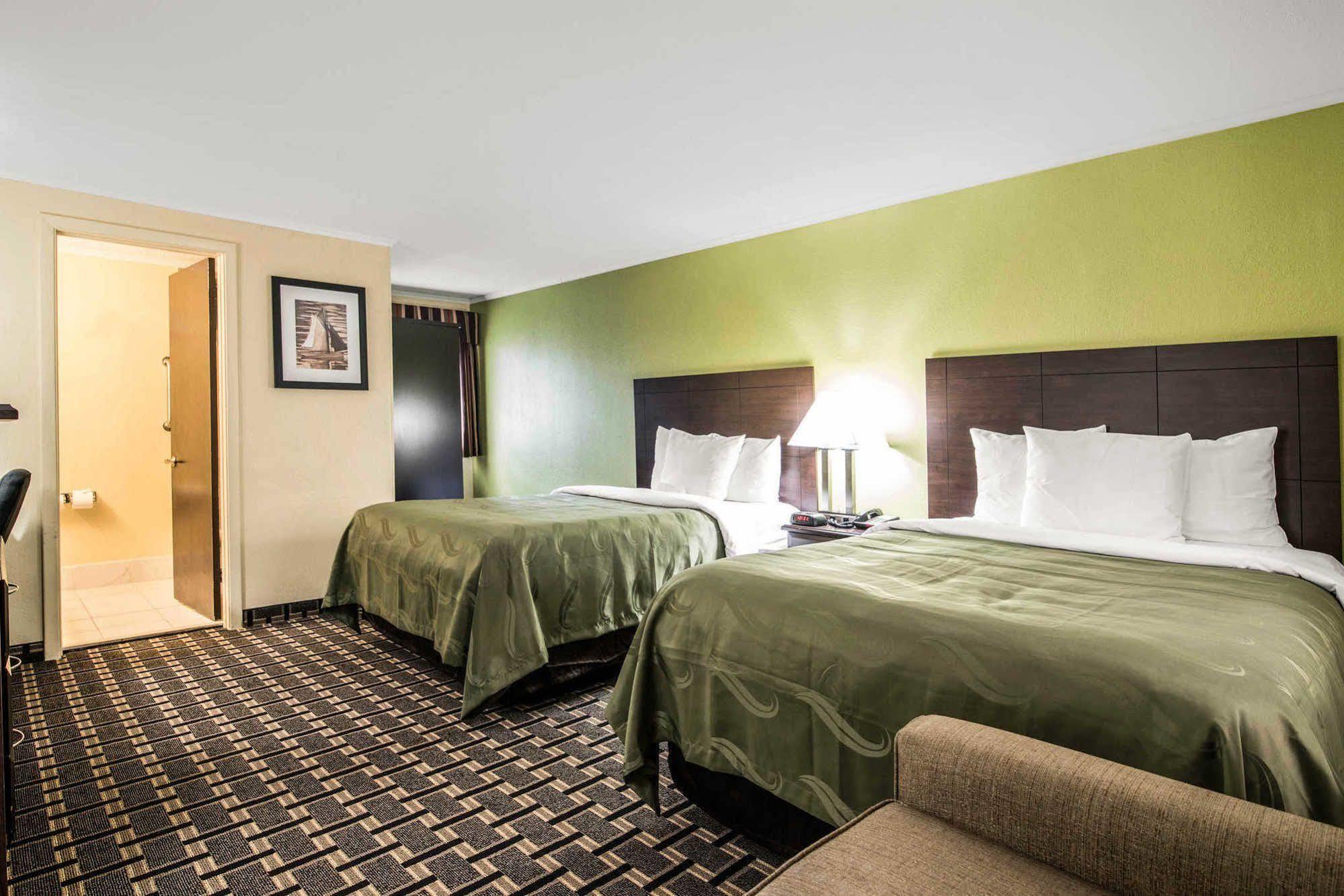 Quality Inn Barre-Montpelier Kültér fotó